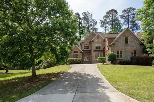 3345 Hagger Way, Atlanta GA  30344-5674 exterior