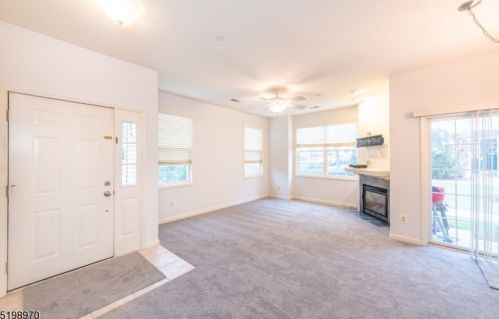352 Cambridge Dr, Kinnelon, NJ 07405-3236