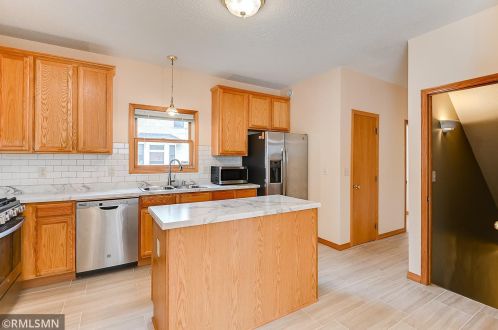 1061 Desoto St, Saint Paul MN  55130-3846 exterior