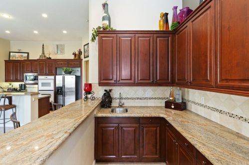 7565 Sun Blossom Ct, Riverside CA  92508-6627 exterior