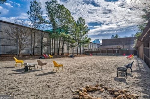 405 Lofton Rd, Atlanta, GA 30309-2233