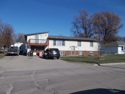 100 1st St, Utica, NE 68456-6000