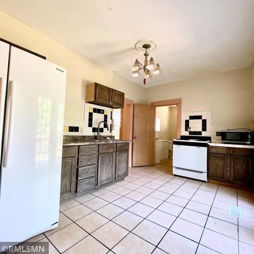 1281 Burr St, Saint Paul MN  55130-3513 exterior