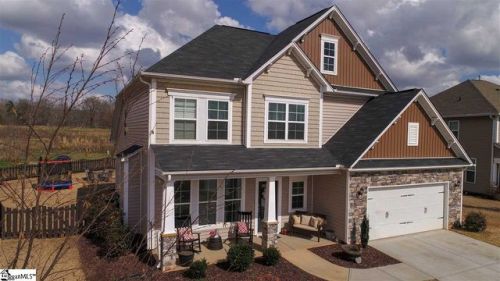 15 Rivers Edge Cir, Simpsonville, SC 29680-7162