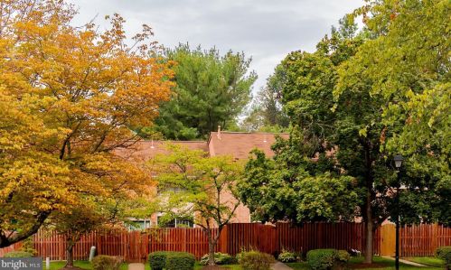 10546 Faulkner Ridge Cir, Columbia, MD 21044-2226