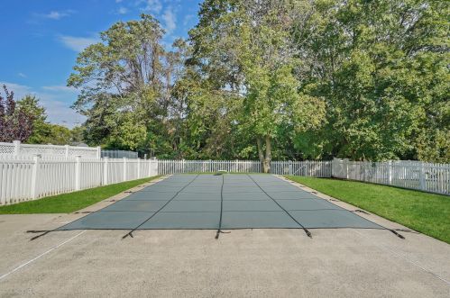 893 Lincoln St, Tinton Falls NJ 07701-5752 exterior