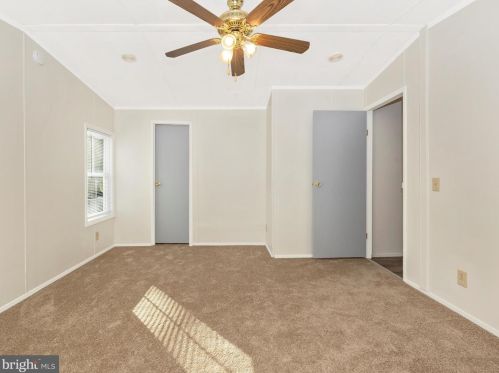 27 Bluegill Dr, Harpers Ferry WV  25425-2507 exterior