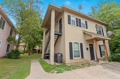 2809 Wayside Ave, Fort Worth TX  76110-2815 exterior