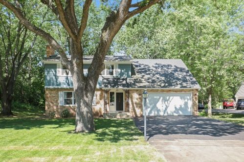 176 Cimarron Rd, Saint Paul MN  55124-9723 exterior