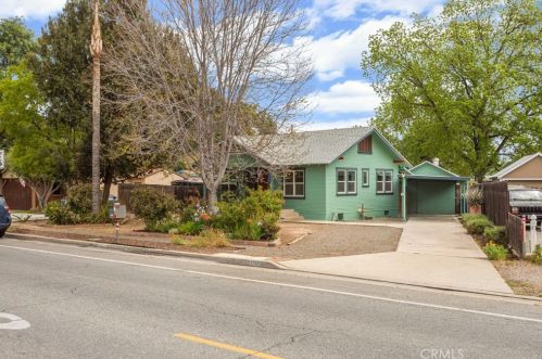 5766 Grand Ave, Riverside CA  92504-1300 exterior