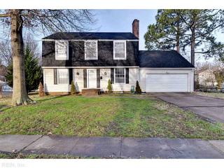 105 Charlton Dr, Hampton, VA 23666-2601