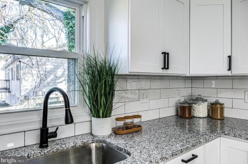 1005 Shore Acres Rd, Arnold MD  21012-1725 exterior