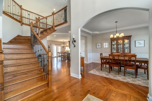 19724 Foxborough Dr, Mokena, IL 60448-1883