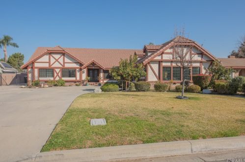 3830 Pilgrims Way, Chino, CA 91710-3032