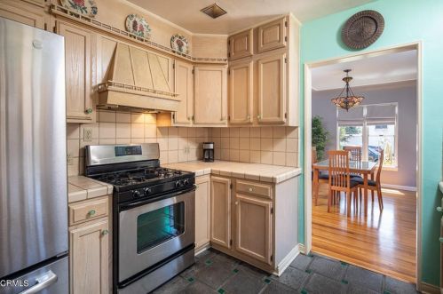 1241 Sonora Ave, Glendale CA  91201-1425 exterior