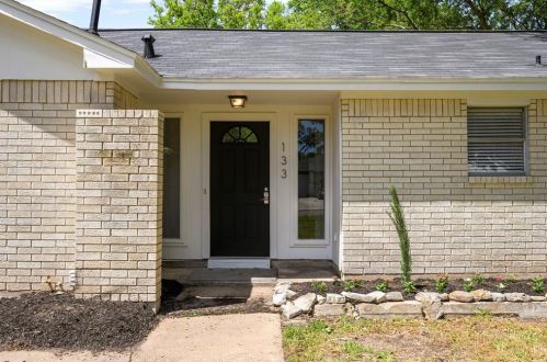 133 Dallas St, Angleton TX  77515-4100 exterior