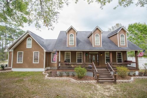 8216 Meadowdale Dr, Gautier, MS 39553-2387