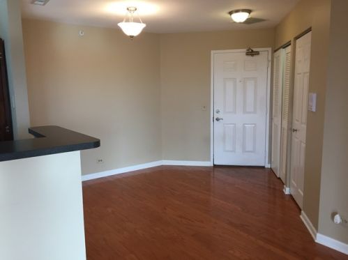 231 Lynn Dr, Palatine, IL 60067-8820