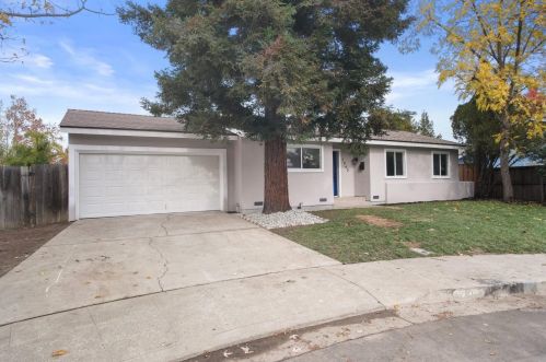 7965 Gunshot Ct, Pleasanton, CA 94568-1865