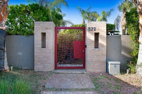 522 Cottonwood Rd, Palm Springs, CA 92262-4628