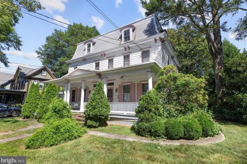 121 Ctr St, Haddonfield NJ 08033-1803 exterior