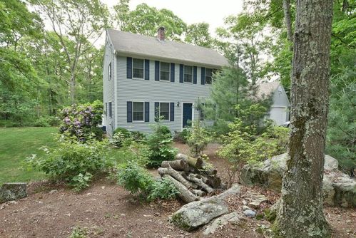 15 Jiley Hill Rd, Tiverton, RI 02878-4438