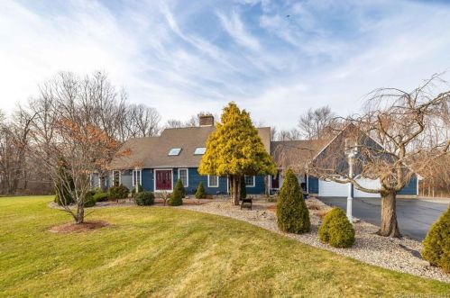 164 Blue Ridge Rd, Kensington, CT 06037-2804