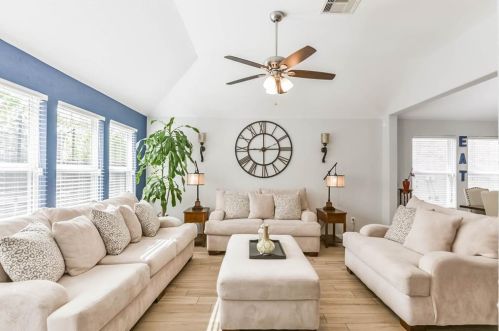 2319 Cloudy Bay Dr, Fresno, TX 77545-7222