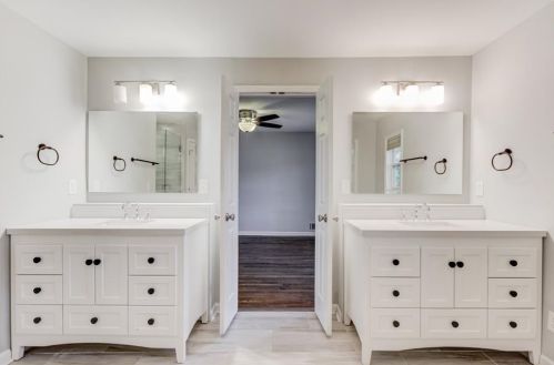 2192 Dering Cir, Atlanta GA  30345-1616 exterior