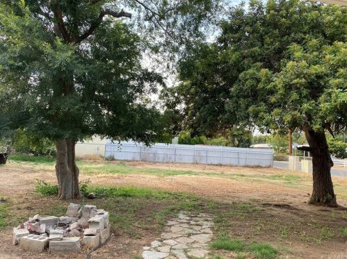 11021 Arlington Ave, Riverside CA  92505-2101 exterior