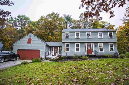 7 Brier Ln, Derry, NH 03038-4844