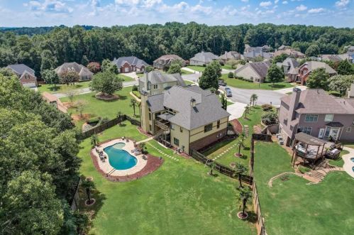 2275 Heritage Green Ct, Marietta, GA 30064-5053