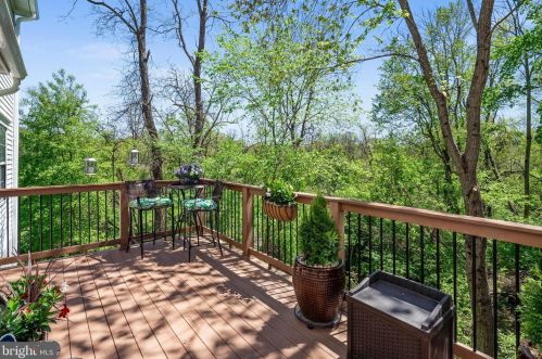 527 Brickhouse Rd, Princeton NJ  08540-7363 exterior