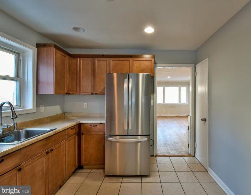 8708 Sundale Dr, Silver Spring MD 20910-5039 exterior