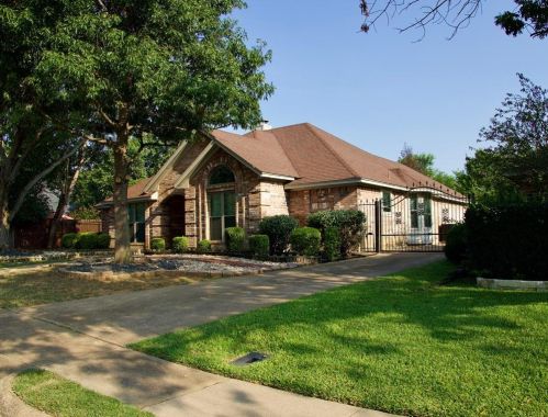 7801 Hightower Dr, Fort Worth, TX 76182-3402