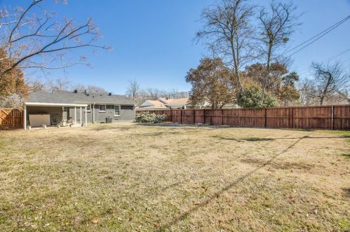 1642 Crst Rdg Dr, Dallas TX  75228-3030 exterior