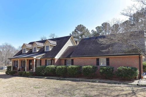 500 Honeysuckle Ln, Palmetto, GA 30268-1031