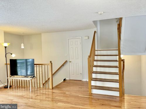 76 Shrewsbury Pl, Princeton NJ  08540-6315 exterior