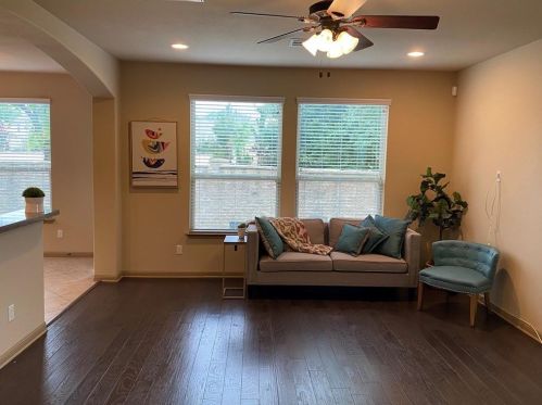 12808 Cayman Ln, Austin TX  78750-1474 exterior