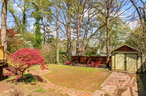 2496 Jefferson Ter, Atlanta GA  30344-2743 exterior