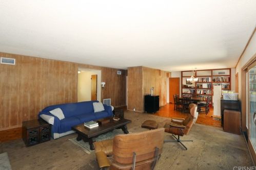 341 Cumberland Rd, Glendale CA  91202-1256 exterior