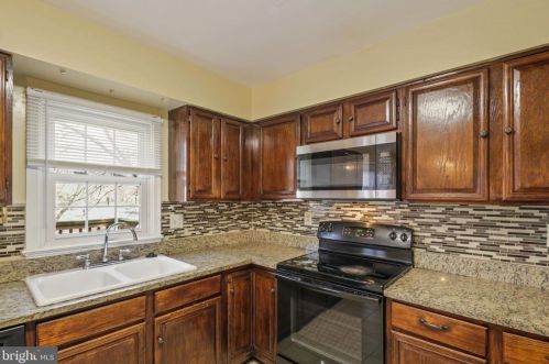 2842 Mozart Dr, Silver Spring MD 20904-6800 exterior