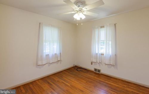 54 Sunrise Ave, Lancaster PA  17601-3942 exterior