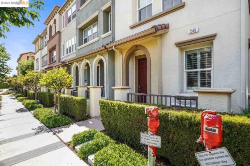 246 Sullivan Way, Hayward, CA 94541-4384