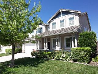 10517 Clarks Fork Cir, Stockton, CA 95219-7181