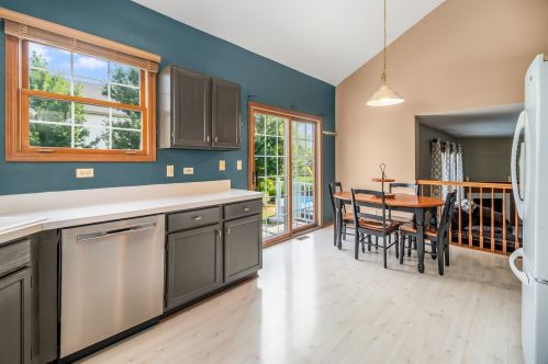 660 Tall Grass Dr, Lemont IL  60440-4217 exterior