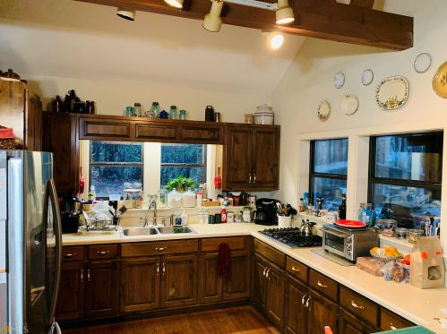 254 Myrtle Ln, Clayton, GA 30525-5764