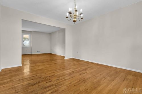41 Meredith Rd, Piscataway NJ  08854-5419 exterior