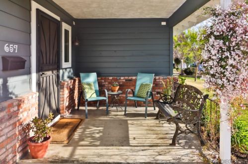 657 Hawthorne Ave, El Cajon, CA 92020-5621