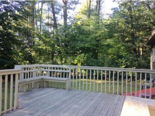 496 Elm St, Laconia, NH 03246-2351